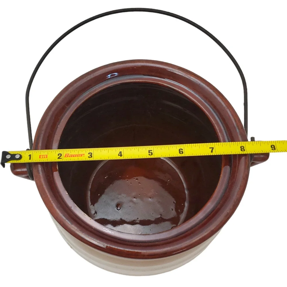 Clay Baked Bean Pot 3 qt with Handle Lid No Ladle Brown